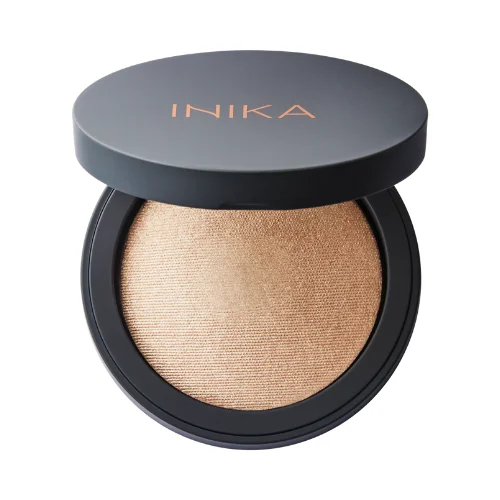INIKA Organic ŠVYTĖJIMO SUTEIKIANTI KOMPAKTINĖ PUDRA - Dewdrop, 8g
