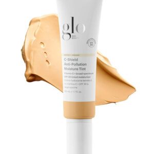 Glo Skin Beauty APSAUGINIS DRĖKINAMASIS KREMAS SU ATSPALVIU NUO TARŠOS SPF 30 C-SHIELD / PROTECT+PREVENT C-SHIELD ANTI-POLLUTION MOISTURE TINT SPF 30 3W