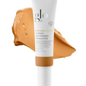 Glo Skin Beauty APSAUGINIS DRĖKINAMASIS KREMAS SU ATSPALVIU NUO TARŠOS SPF 30 C-SHIELD / PROTECT+PREVENT C-SHIELD ANTI-POLLUTION MOISTURE TINT SPF 30 7W