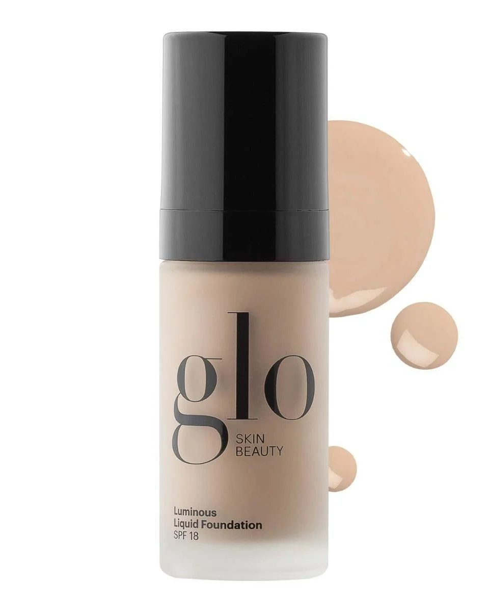 Glo Skin Beauty ŠVYTĖJIMO SUTEIKIANTIS SKYSTAS MAKIAŽO PAGRINDAS SU SPF 18 / LUMINOUS LIQUID FOUNDATION SPF 18 NATURELLE